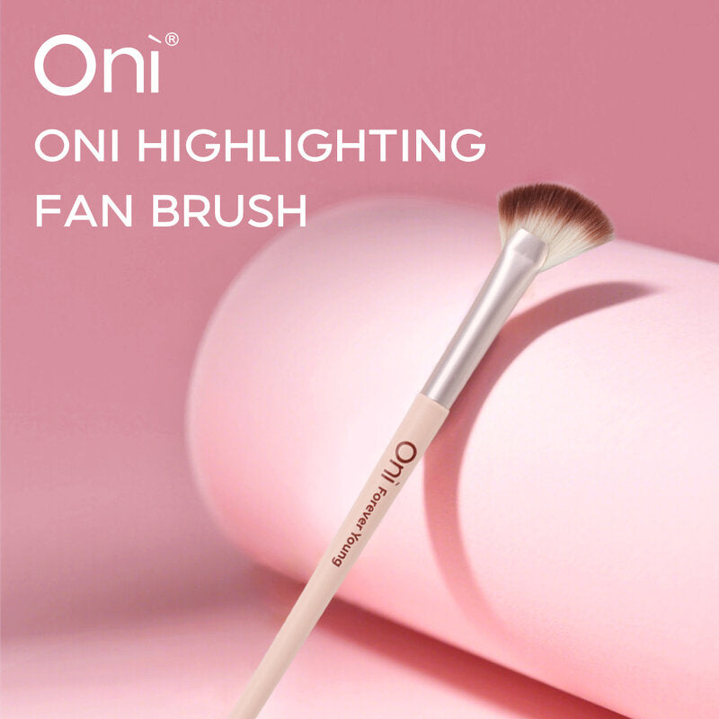 Oni Highlighting Fan Brush